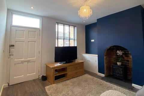 3 bedroom terraced house to rent, Spring Lane, Worcester WR5
