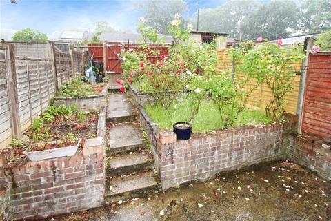 3 bedroom terraced house for sale, Petworth Gardens, Hampshire SO16