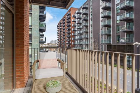 3 bedroom flat for sale, Plot Jarman 21-SO-02-01 - 75% v4 at East River Wharf, Royal Crest Avenue, London E16