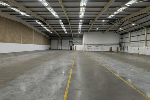 Warehouse to rent, Stephenson Rd Fareham PO15 5RU