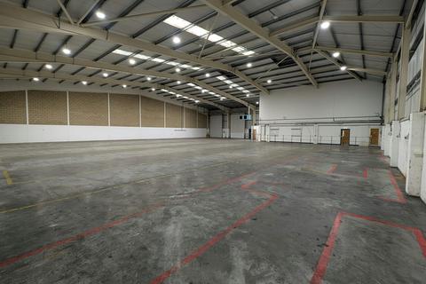 Warehouse to rent, Stephenson Rd Fareham PO15 5RU