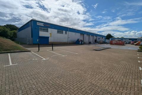 Warehouse to rent, Stephenson Rd Fareham PO15 5RU