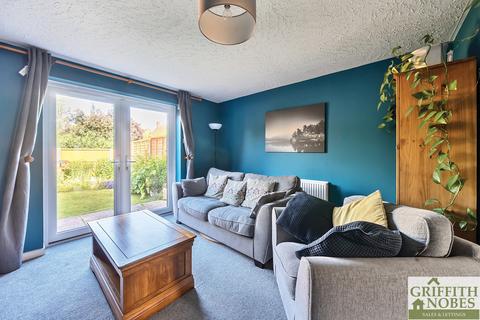 5 Coach Close, Berkeley, GL13 9EJ