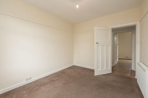60 Crewe Crescent, Edinburgh, EH5 2JP