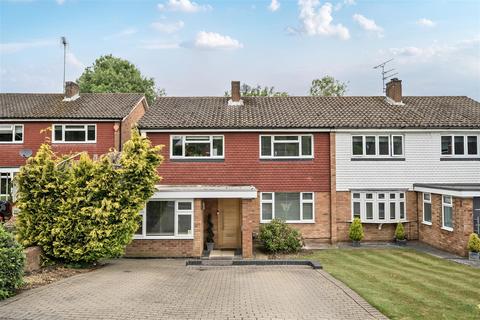 6 Warwick Close, Bushey Heath, Bushey, WD23 1PR