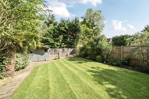 6 Warwick Close, Bushey Heath, Bushey, WD23 1PR