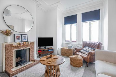 3 bedroom terraced house for sale, Greyswood Street, London, SW16