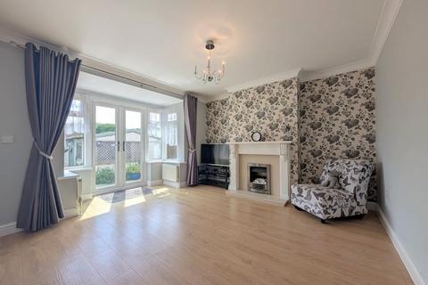 3 West View, Feltham, TW14 8PP