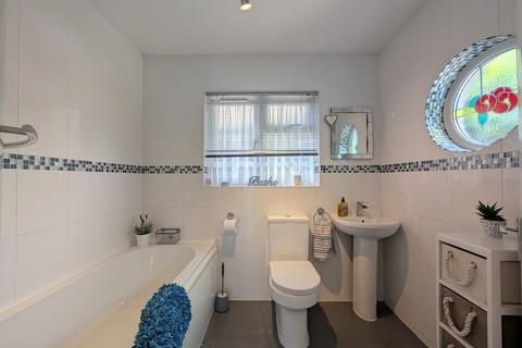 3 West View, Feltham, TW14 8PP