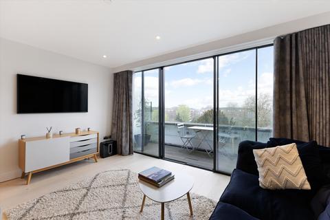 2 bedroom flat for sale, Richmond Brewery Stores, Richmond, TW10
