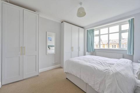 4 bedroom detached house to rent, Pepys Road, Raynes Park, London, SW20