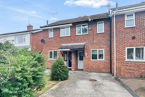 2 bedroom terraced house for sale, Crescentdale, Gloucester GL2