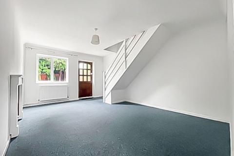 2 bedroom terraced house for sale, Crescentdale, Gloucester GL2