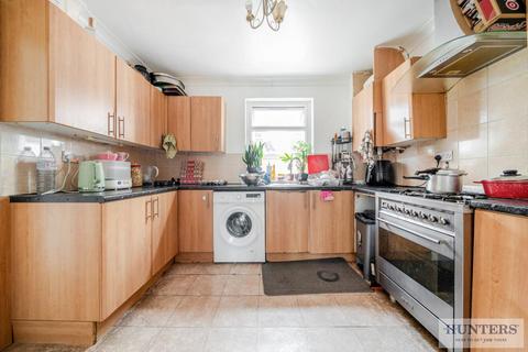 3 bedroom semi-detached house for sale, Hemsted Road, Erith
