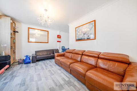 3 bedroom semi-detached house for sale, Hemsted Road, Erith
