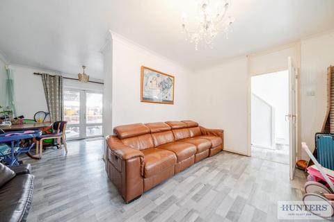 9 Hemsted Road, Erith, DA8 3LA