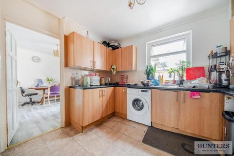 9 Hemsted Road, Erith, DA8 3LA
