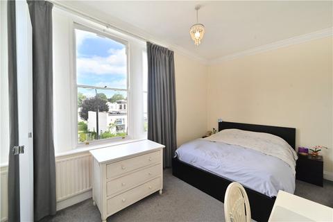 2 bedroom flat for sale, King Henrys Road, London, NW3