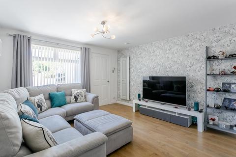 21 Laverock Drive, Penicuik, EH26 0JL