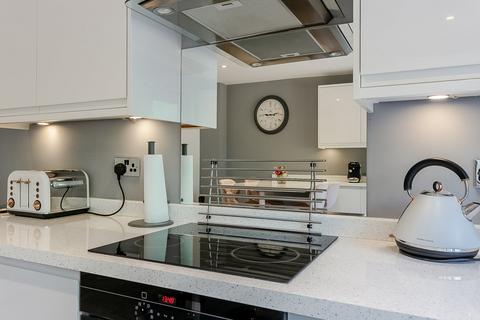 21 Laverock Drive, Penicuik, EH26 0JL
