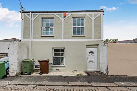 2 bedroom detached house for sale