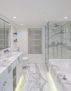 3 bedroom flat to rent, Cadogan Square, London, SW1X
