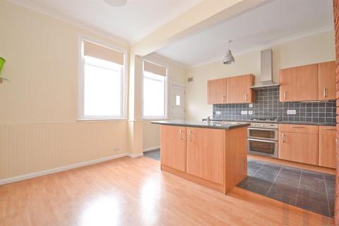 2 bedroom end of terrace house to rent, Cowes PO31