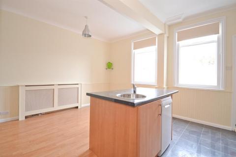 2 bedroom end of terrace house to rent, Cowes PO31