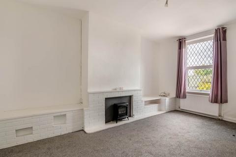 2 bedroom end of terrace house for sale, Scotchman Lane, Morley