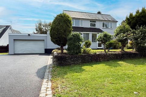 4 bedroom detached house for sale, Alcester Road, Hollywood, B47 5NR