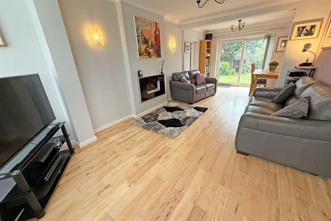 4 bedroom detached house for sale, Alcester Road, Hollywood, B47 5NR
