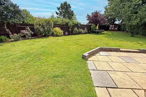 4 bedroom detached house for sale, Alcester Road, Hollywood, B47 5NR