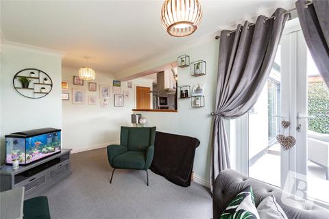 38 Chilham Close, Basildon, SS13 2NL