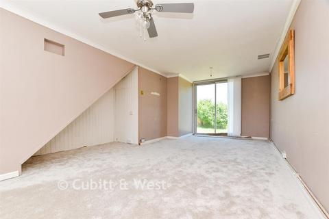 4 bedroom semi-detached house for sale, Thornton Place, Horley, Surrey