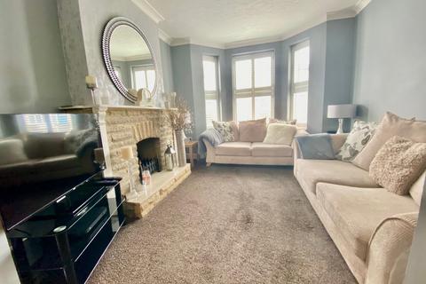 3 bedroom terraced house for sale, Canon Road, Bromley BR1