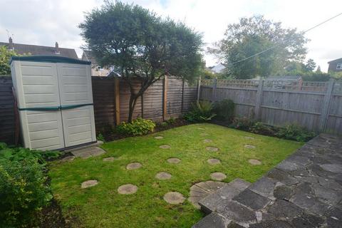 15 Wimborne Close, Epsom, KT17 4DP