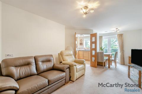 1 bedroom apartment for sale, Oakfield Court, Crofts Bank Road, Urmston, Manchester, M41 0AA