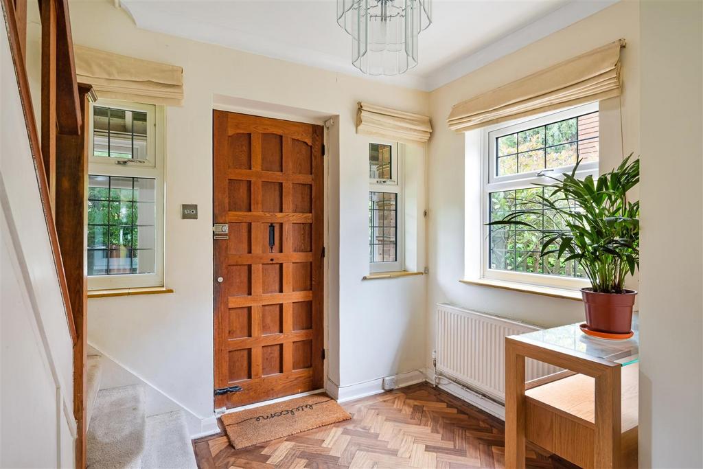WOODCOTE HURST, 19-52.jpg