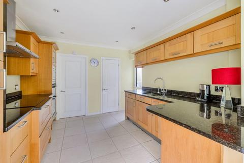 undefined, Woodcote Hurst, Epsom