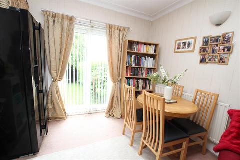 16 Leafield Crescent, Bradford, BD2 3SQ