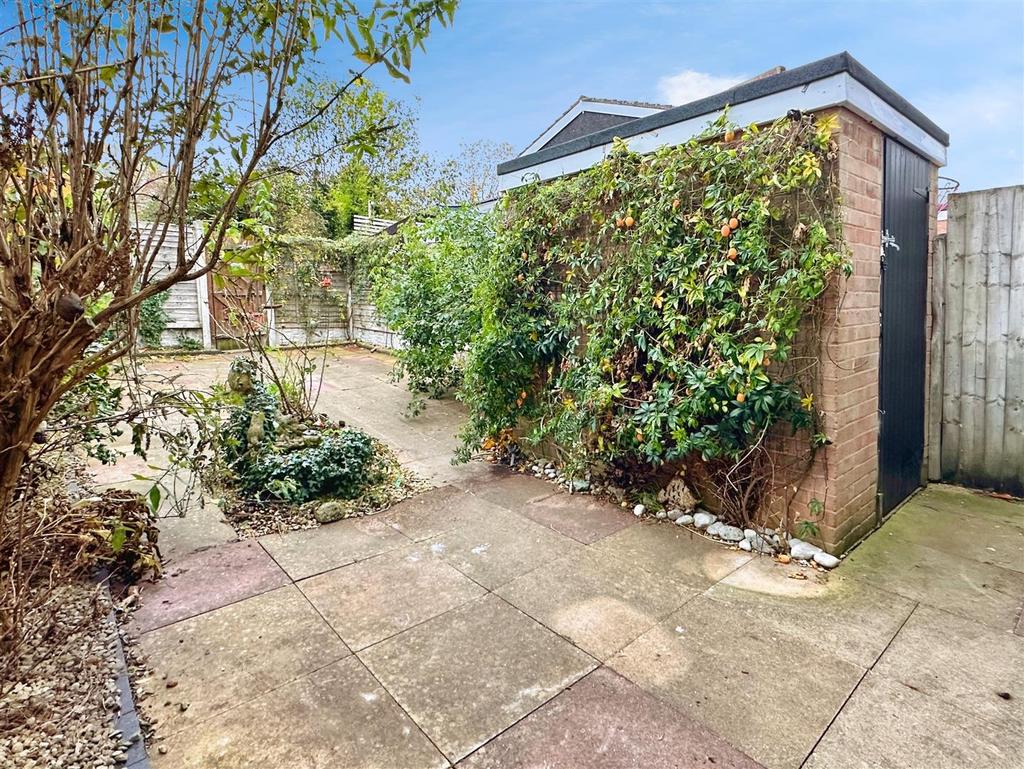Garden &amp; shed