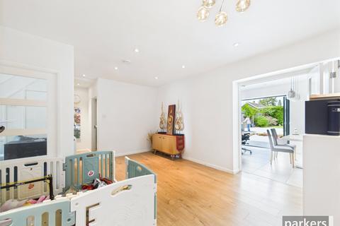 27 Hilltop Road, Caversham, Reading, RG4 7HR