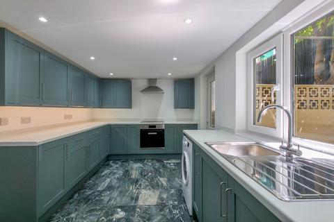 3 bedroom maisonette for sale, Brookhill Road, Woolwich, SE18