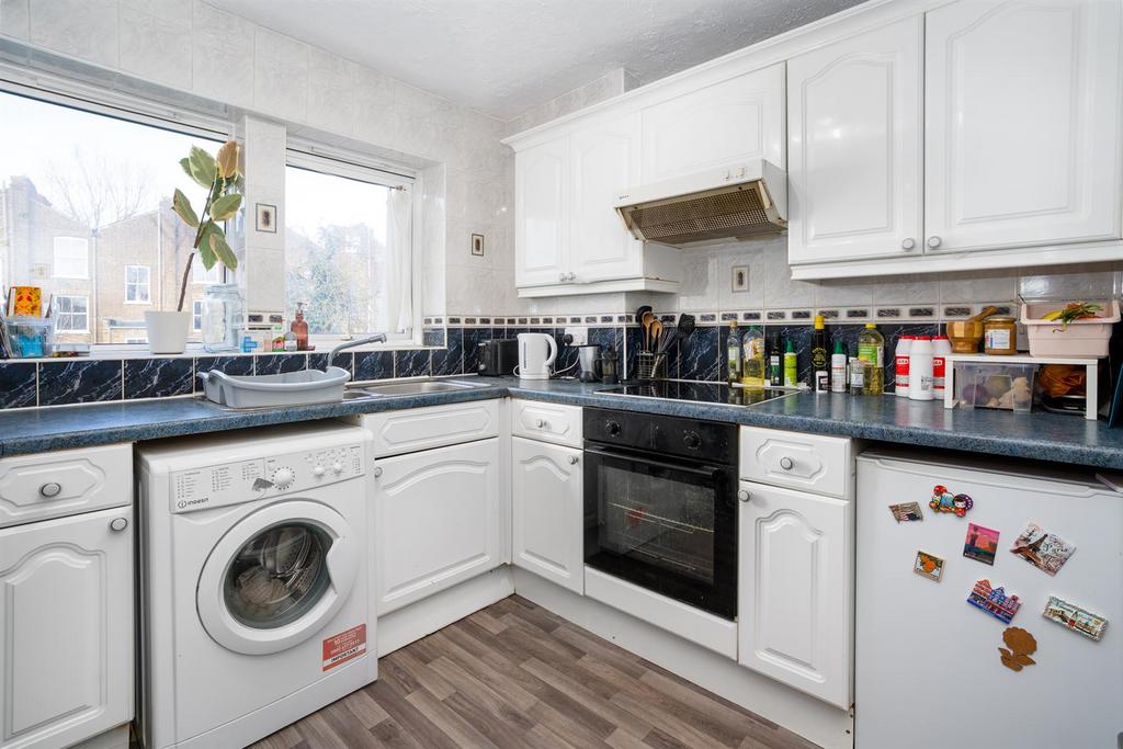 03 For Sale 2 Bedroom Flat N1 www.islingtonpropert