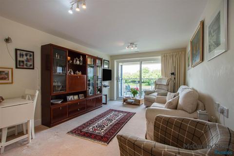 2 bedroom apartment for sale, Wilford Lane, West Bridgford. River Facing Apartment