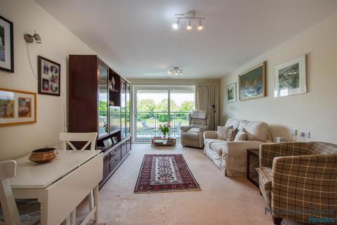 2 bedroom apartment for sale, Wilford Lane, West Bridgford. River Facing Apartment