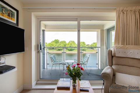 2 bedroom apartment for sale, Wilford Lane, West Bridgford. River Facing Apartment