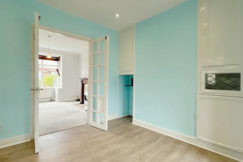 28 Ridgeway, Shipley, BD18 1PL
