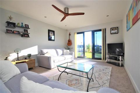 1 bedroom flat for sale, West Quay, Newhaven