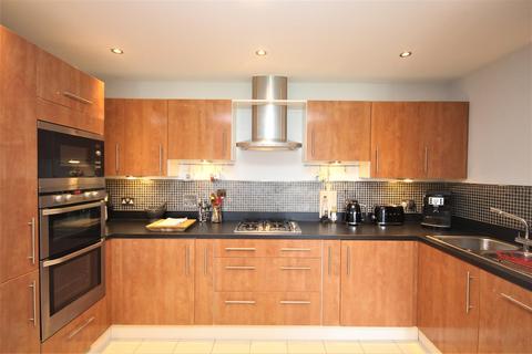 1 bedroom flat for sale, West Quay, Newhaven